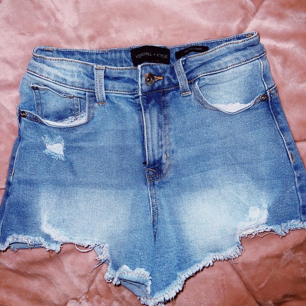 KENDALL & KYLIE JEAN SHORTS
